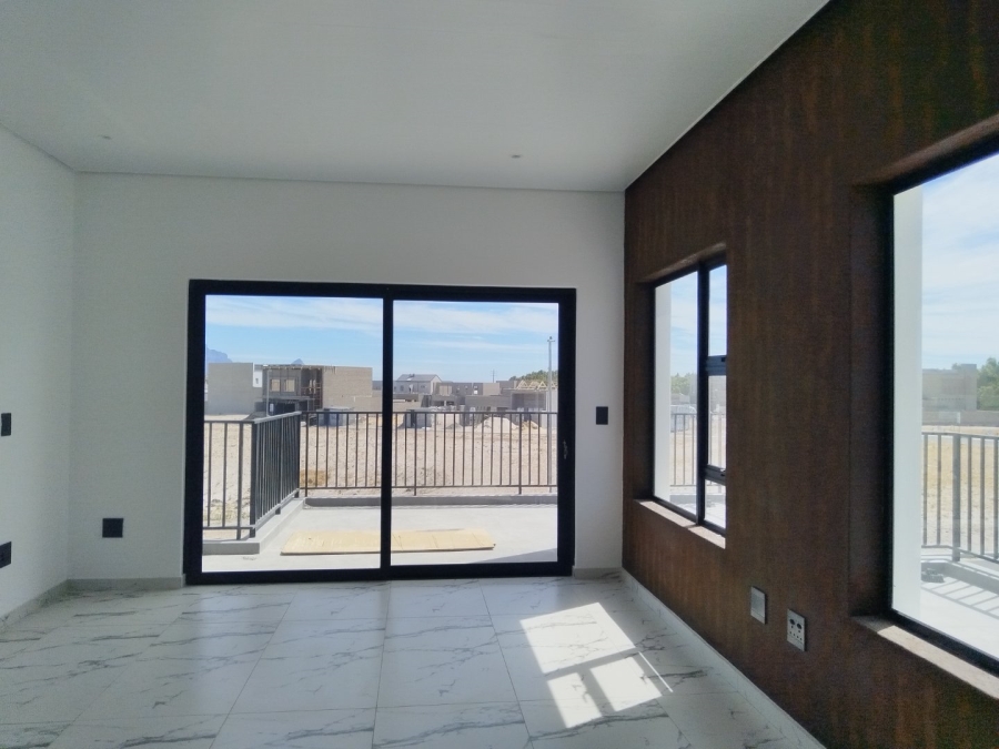 4 Bedroom Property for Sale in Sandown Western Cape